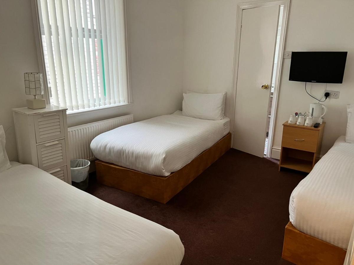 Cheers Bed & Breakfast Blackpool
