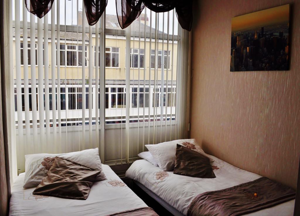 Cheers Bed & Breakfast Blackpool